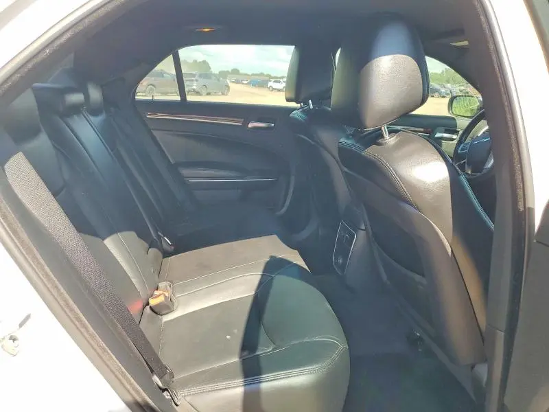 2012 CHRYSLER 300 LIMITED  