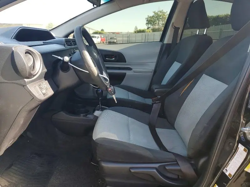 2013 TOYOTA PRIUS C TWO  
