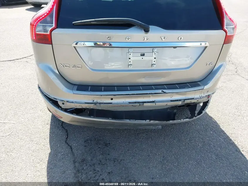 2015 VOLVO XC60 T6