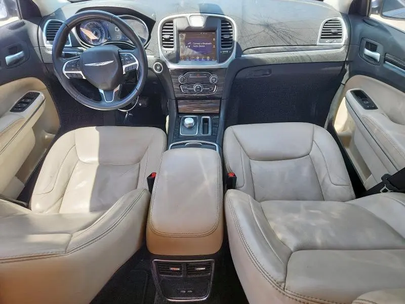 2016 CHRYSLER 300 LIMITED  