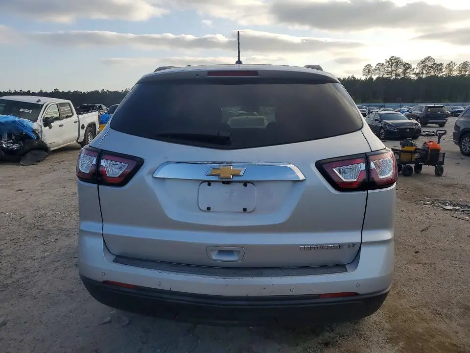 2013 CHEVROLET TRAVERSE LT  