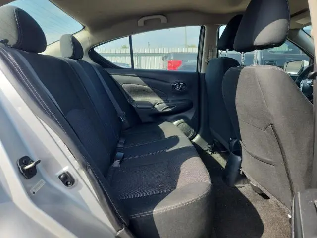 2017 NISSAN VERSA S