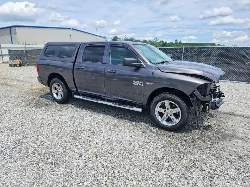 2016 RAM 1500 ST  