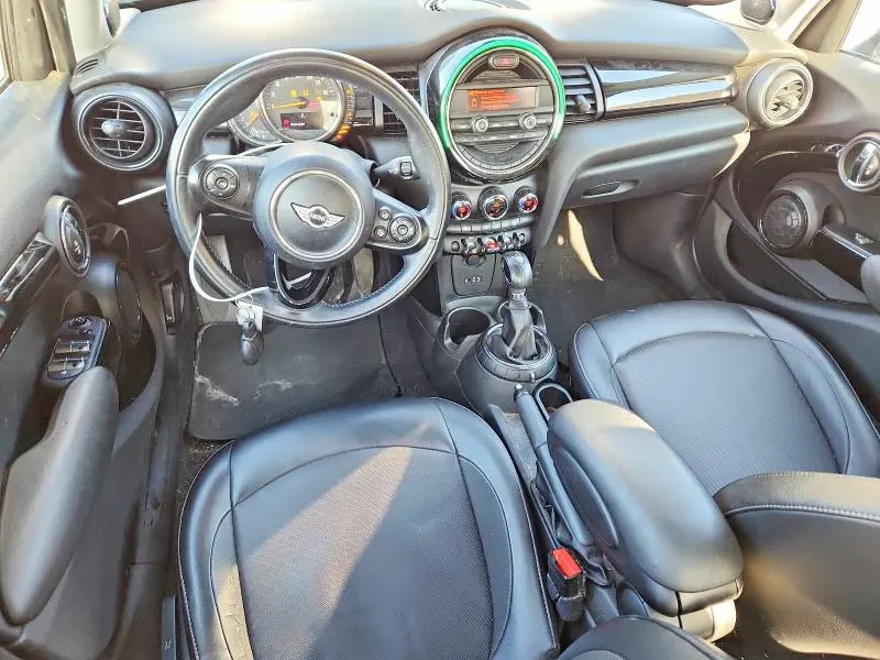 2015 MINI COOPER   