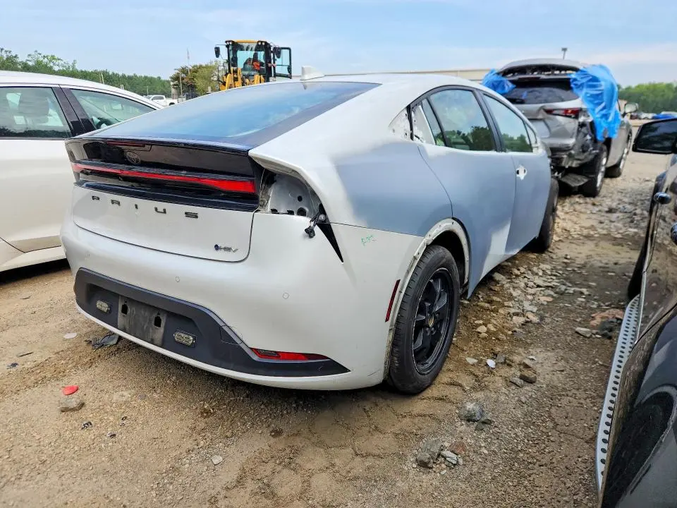 2023 TOYOTA PRIUS LE  