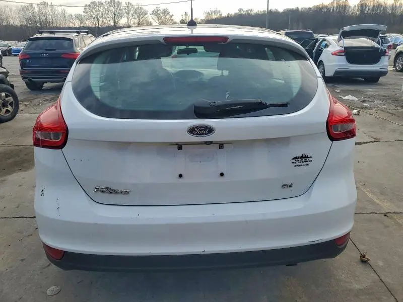 2017 FORD FOCUS SE  