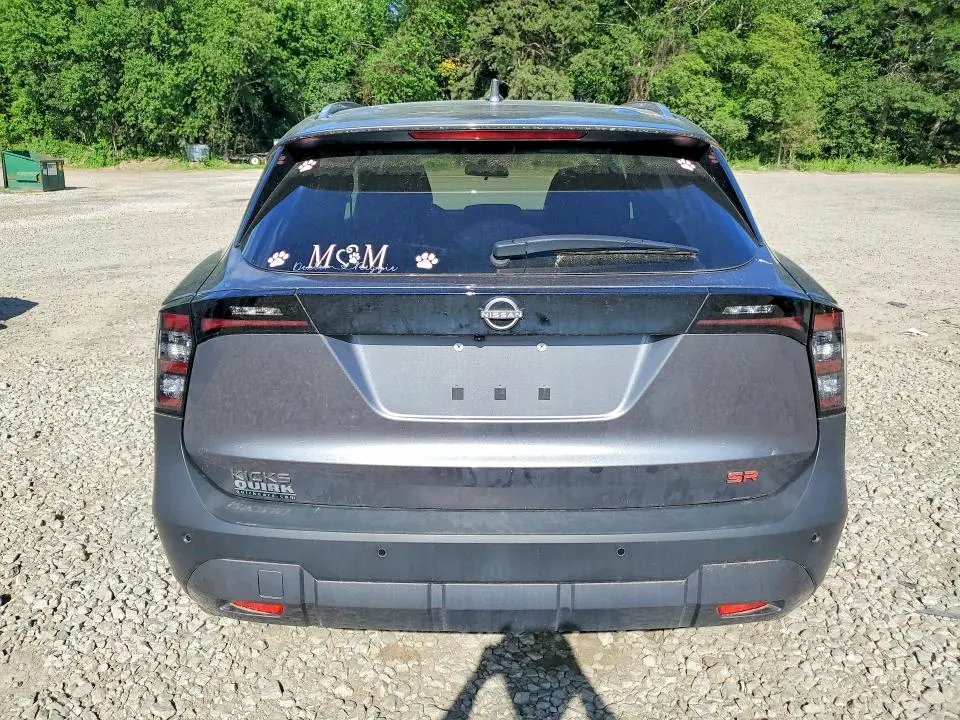 2025 NISSAN KICKS SR  