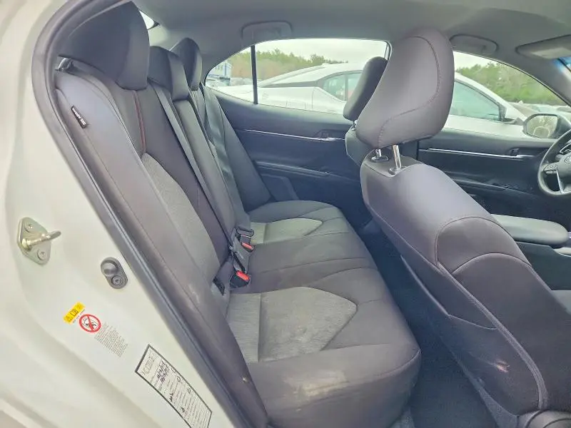 2019 TOYOTA CAMRY LE  