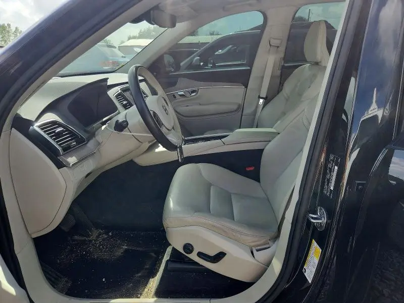 2023 VOLVO XC90 PLUS  