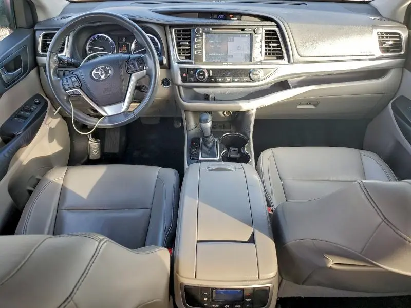 2015 TOYOTA HIGHLANDER XLE  