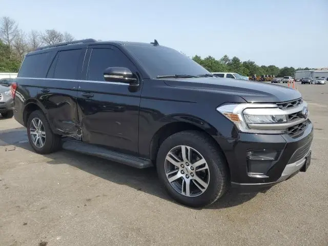 2024 FORD EXPEDITION XLT  