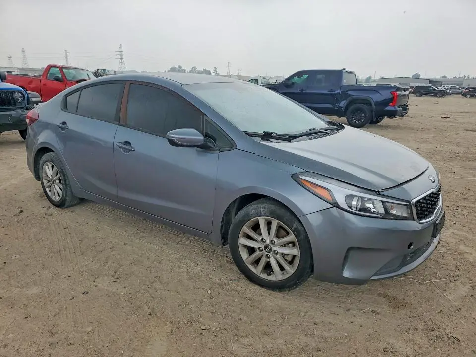 2017 KIA FORTE S  