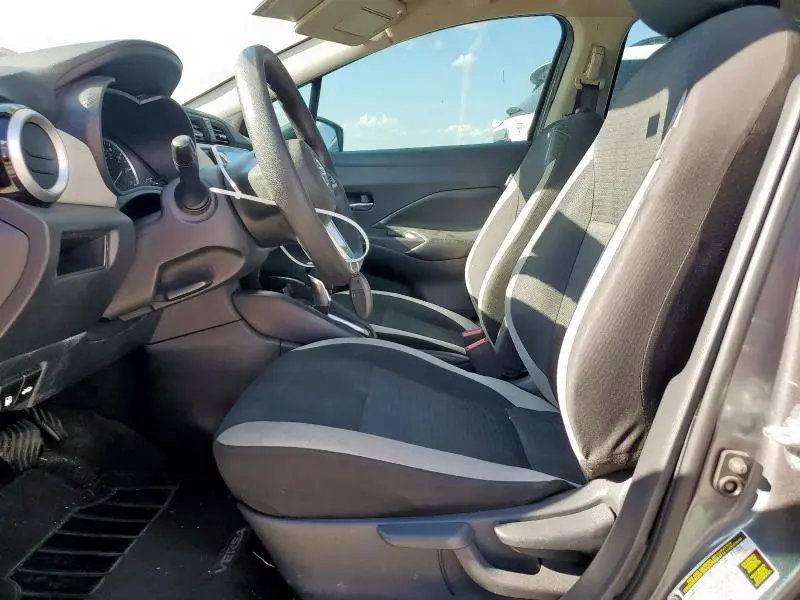 2020 NISSAN VERSA SV  