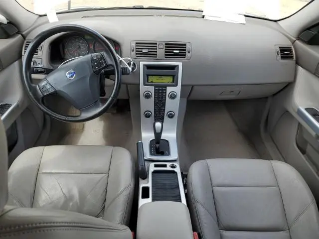 2010 VOLVO S40 2.4I  