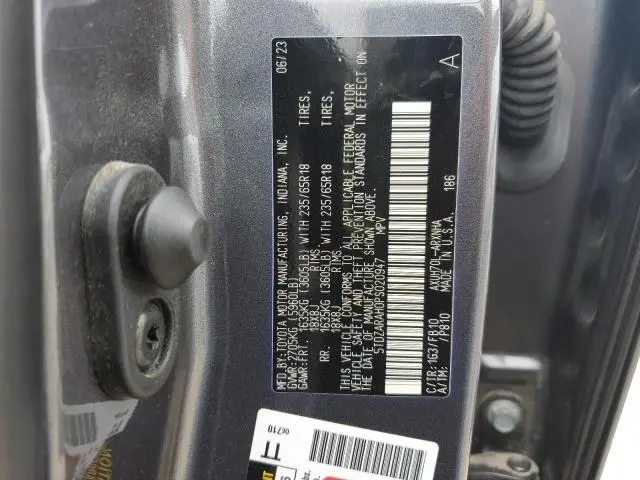 2023 TOYOTA HIGHLANDER HYBRID LE  