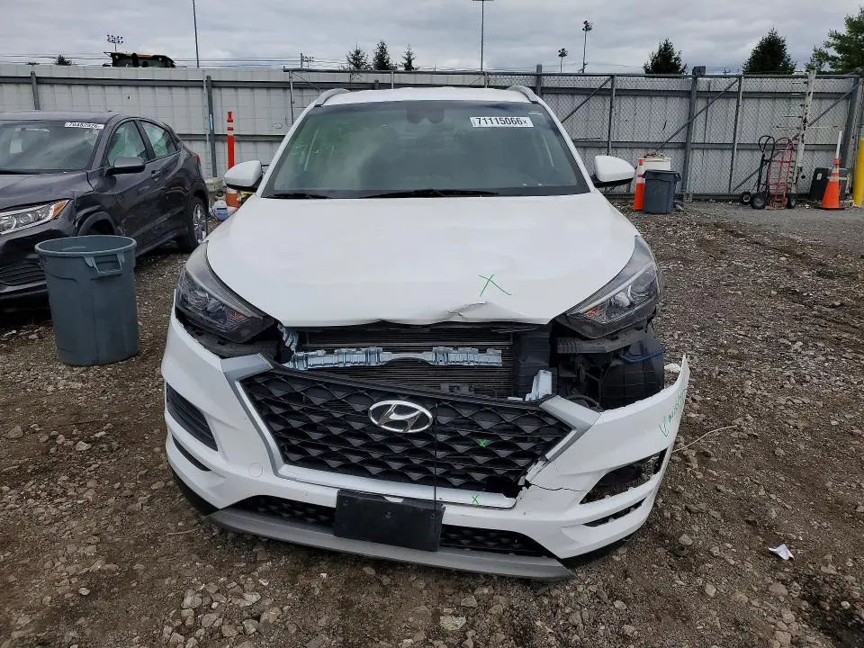 2020 HYUNDAI TUCSON SEL  