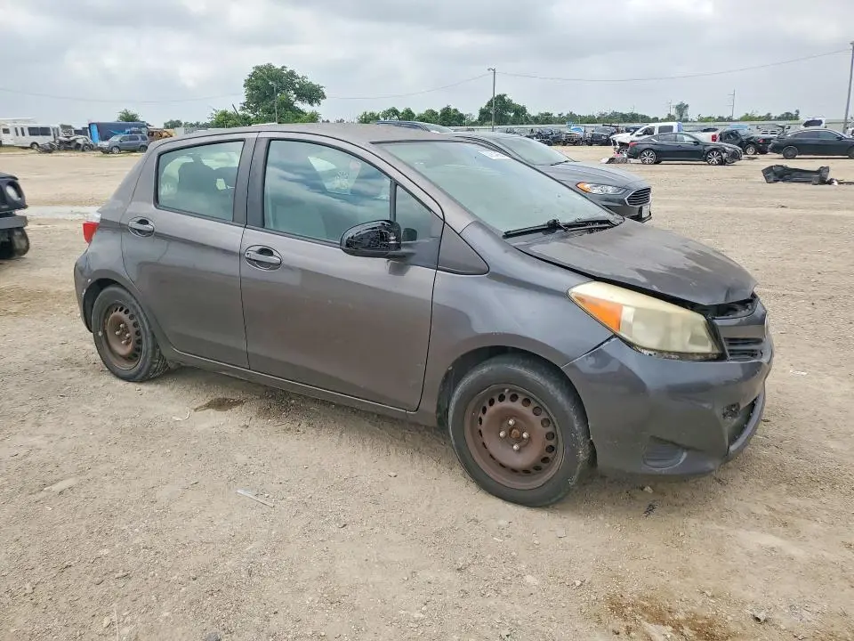 2012 TOYOTA YARIS 5-DOOR LE  