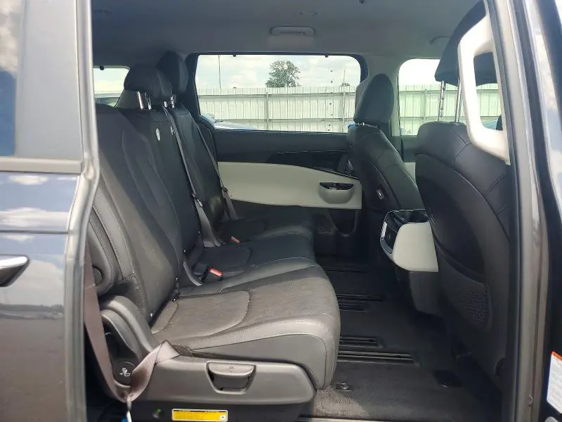 2022 KIA CARNIVAL EX  