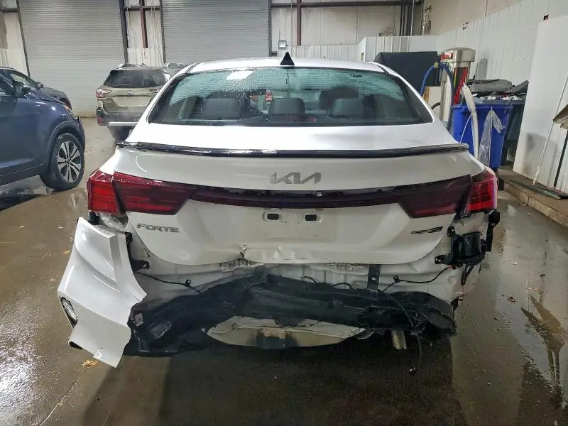 2023 KIA FORTE GT LINE  