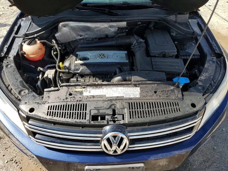 2014 VOLKSWAGEN TIGUAN S  