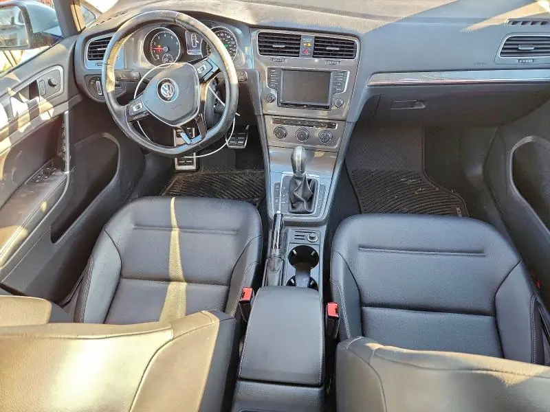 2017 VOLKSWAGEN GOLF ALLTRACK S  