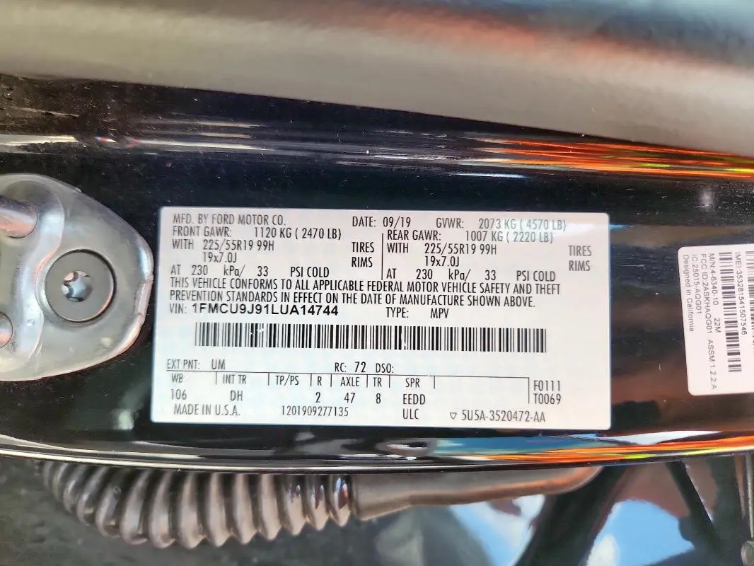 2020 FORD ESCAPE TITANIUM  