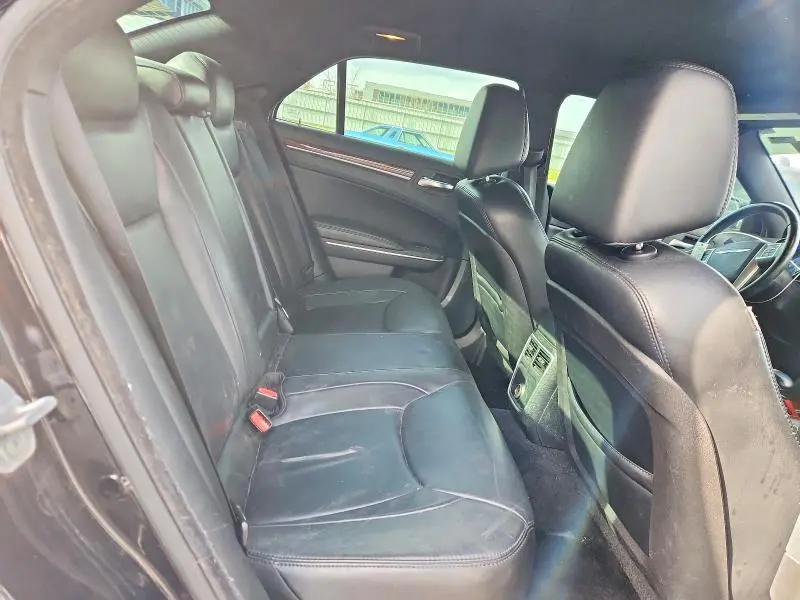 2013 CHRYSLER 300   