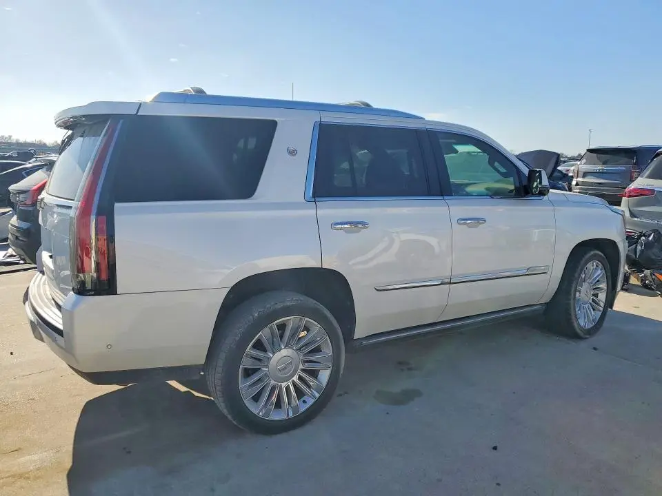 2020 CADILLAC ESCALADE PLATINUM  