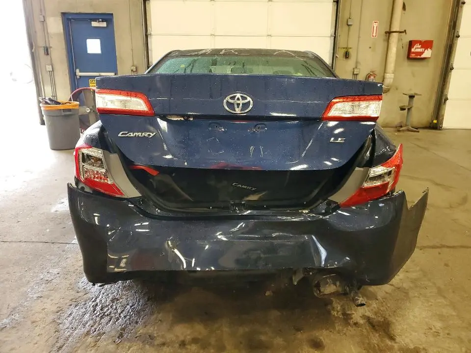 2014 TOYOTA CAMRY LE  