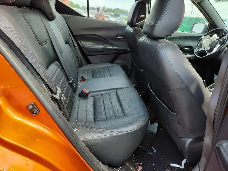2019 NISSAN KICKS SR  
