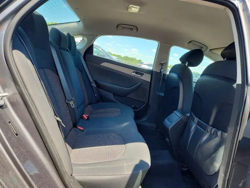 2019 HYUNDAI SONATA SE  