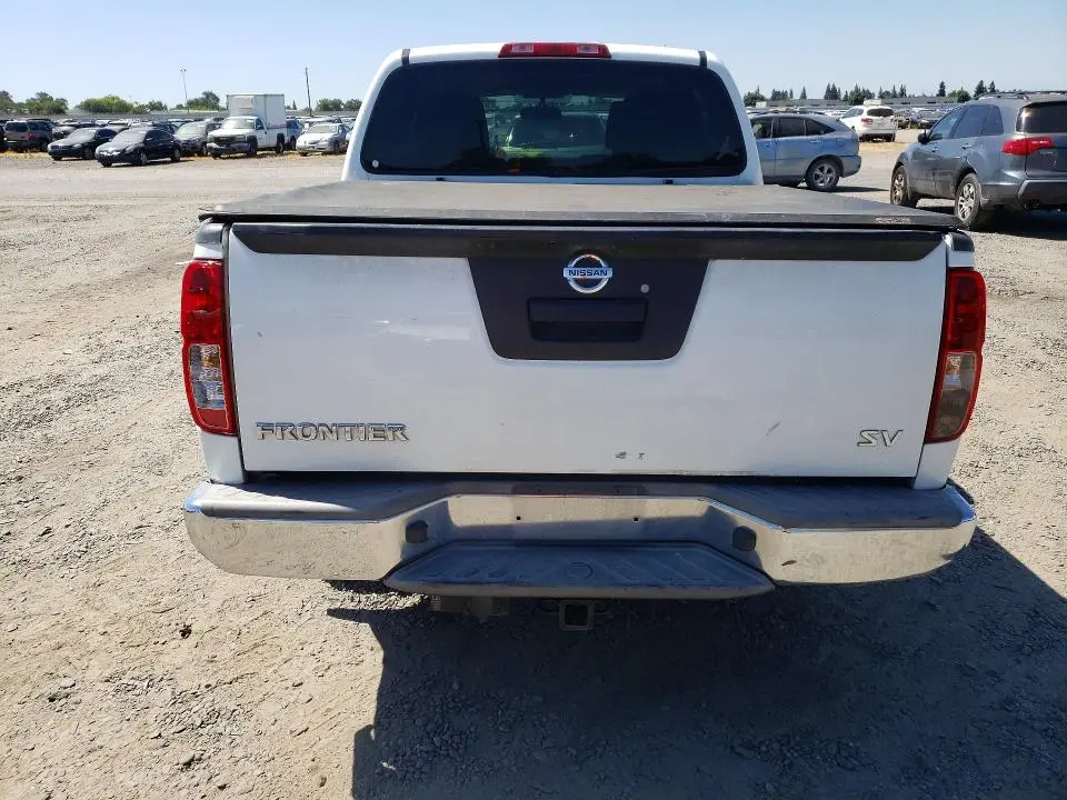 2018 NISSAN FRONTIER SV  