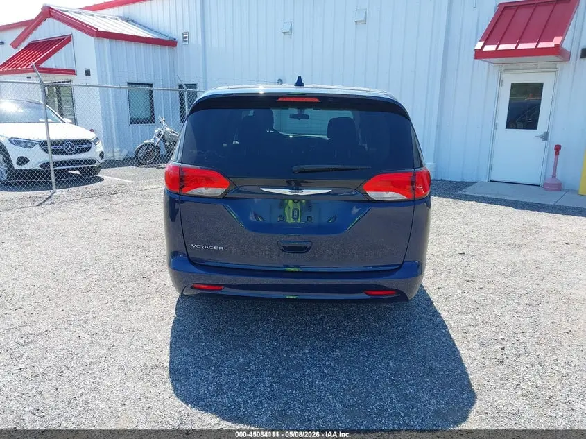 2020 CHRYSLER VOYAGER LX