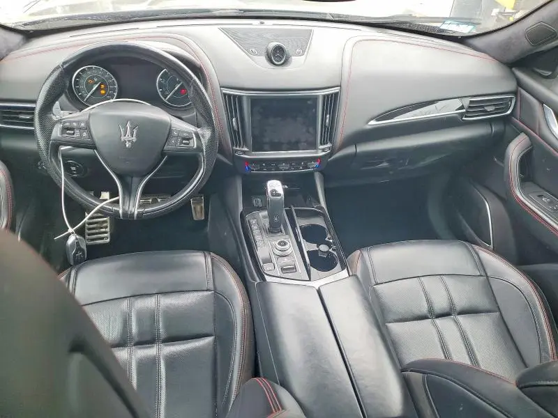 2022 MASERATI LEVANTE BASE  