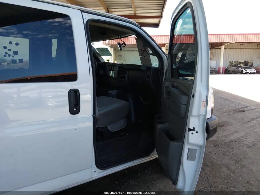 2015 CHEVROLET EXPRESS 3500 LT