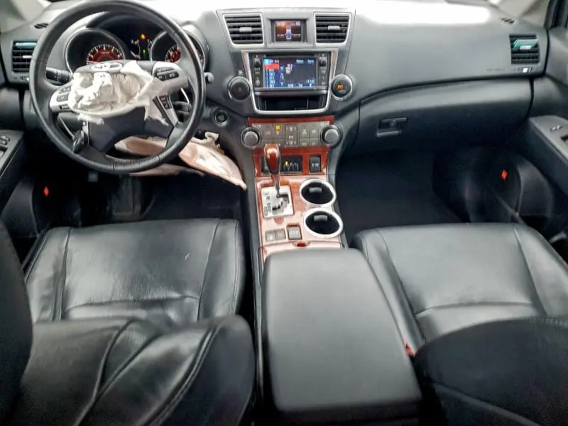 2013 TOYOTA HIGHLANDER LIMITED  
