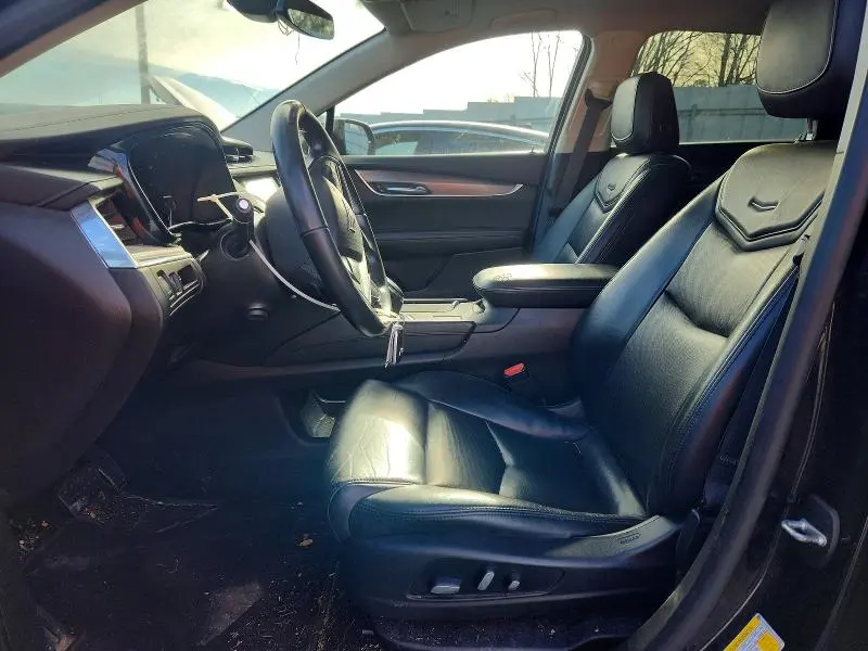 2019 CADILLAC XT5 LUXURY  