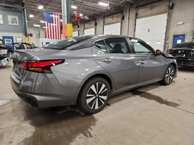 2022 NISSAN ALTIMA SV  