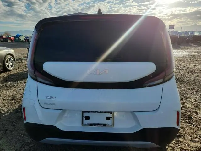 2023 KIA SOUL LX  