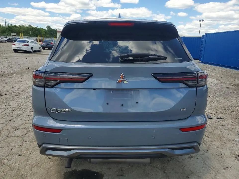 2025 MITSUBISHI OUTLANDER SE  