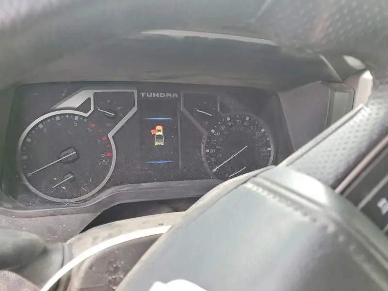 2025 TOYOTA TUNDRA CREWMAX SR5  