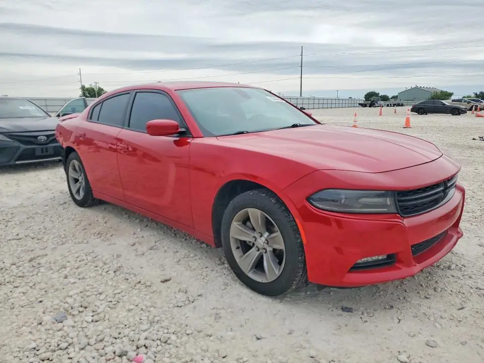 2016 DODGE CHARGER SXT  