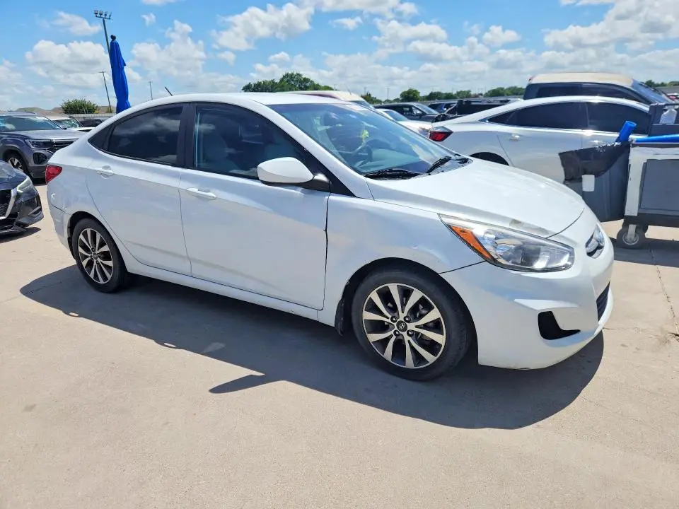 2017 HYUNDAI ACCENT SE  