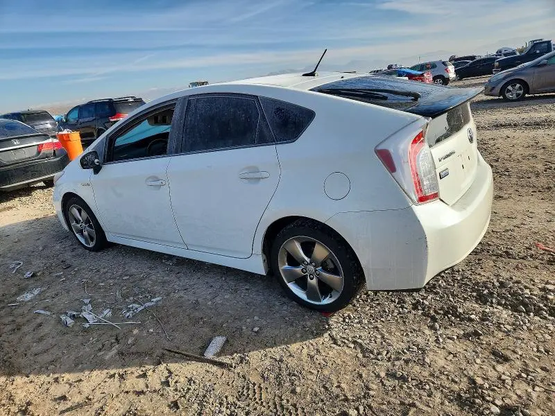 2013 TOYOTA PRIUS PERSONA SERIES SE  