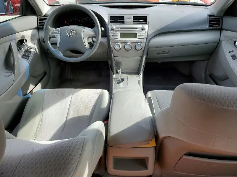 2011 TOYOTA CAMRY LE  