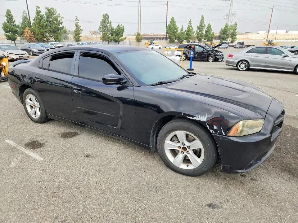 2014 DODGE CHARGER SE  