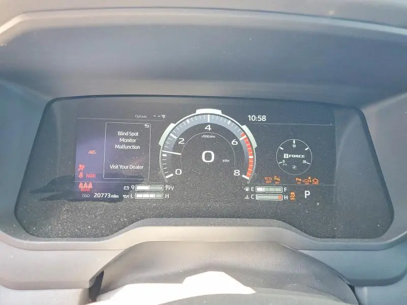 2025 TOYOTA TUNDRA PLATINUM  