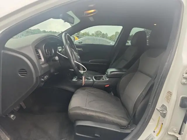 2016 DODGE CHARGER SE  