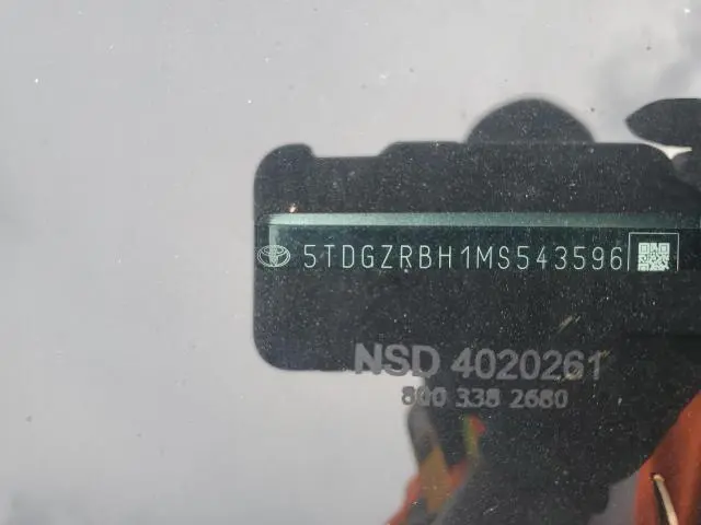 2021 TOYOTA HIGHLANDER XLE  