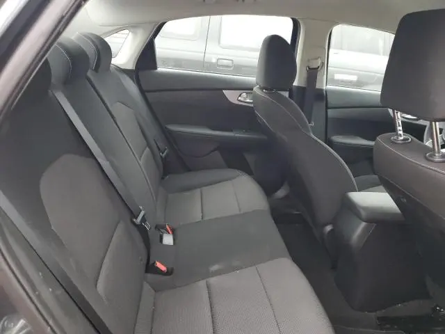 2024 KIA FORTE LX  